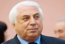 Hadı Rəcəbli Azərbaycanda sosial şəbəkələri bağlamağı təklif edir