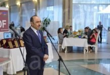 Azərbaycana qarşı Kris Smit düşmənçiliyi davam edir